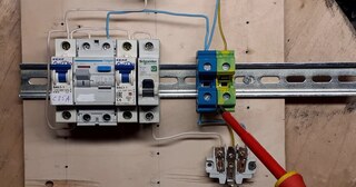 Установка устройства защитного отключения в Химках в октябре